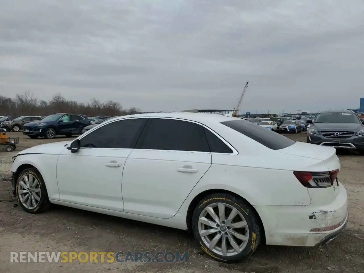 2 Photograph of a damaged car WAUANAF47KN010887 AUDI A4 2019