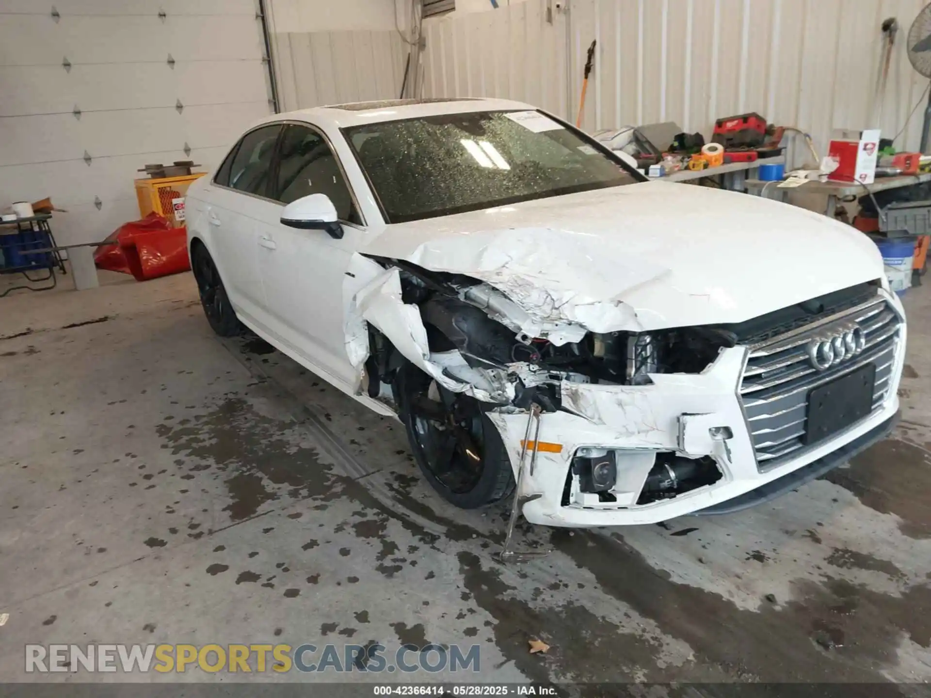 1 fotografías del automóvil dañado WAUDNAF48KN006036 AUDI A4 2019
