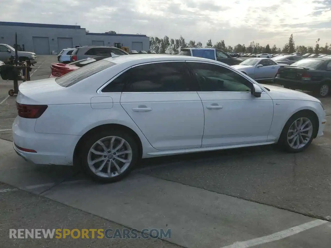 3 fotografías del automóvil dañado WAUDNAF49KA115452 AUDI A4 2019