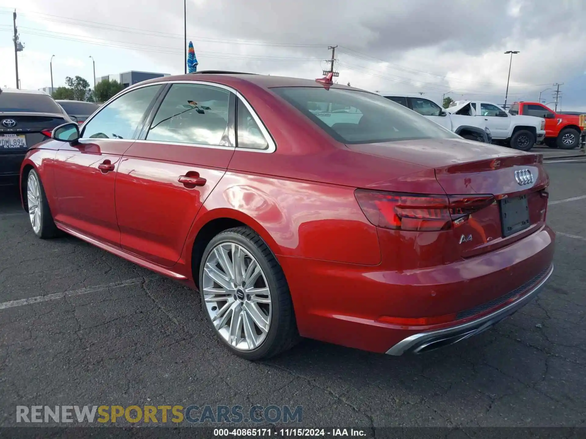 3 fotografías del automóvil dañado WAUENAF40KA067487 AUDI A4 2019
