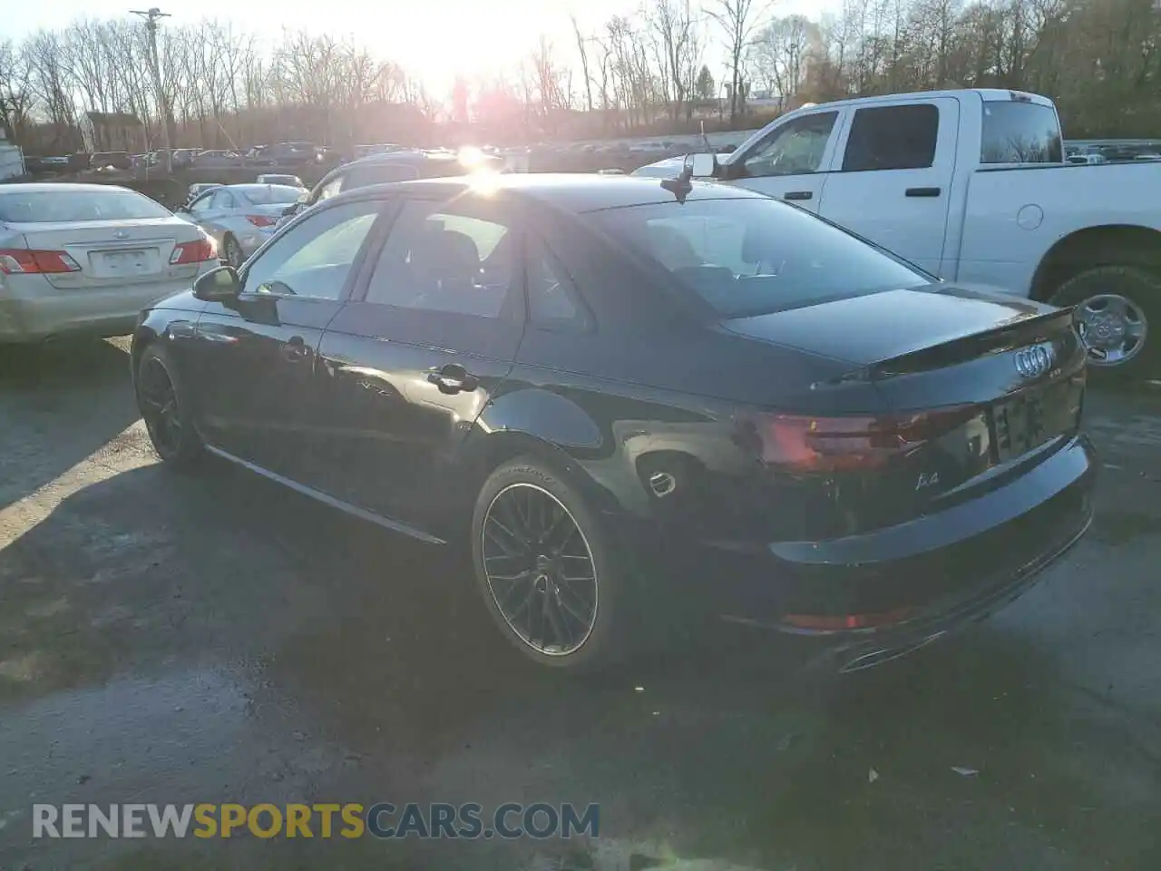 2 Фотография поврежденного автомобиля WAUENAF42KA013933 AUDI A4 2019