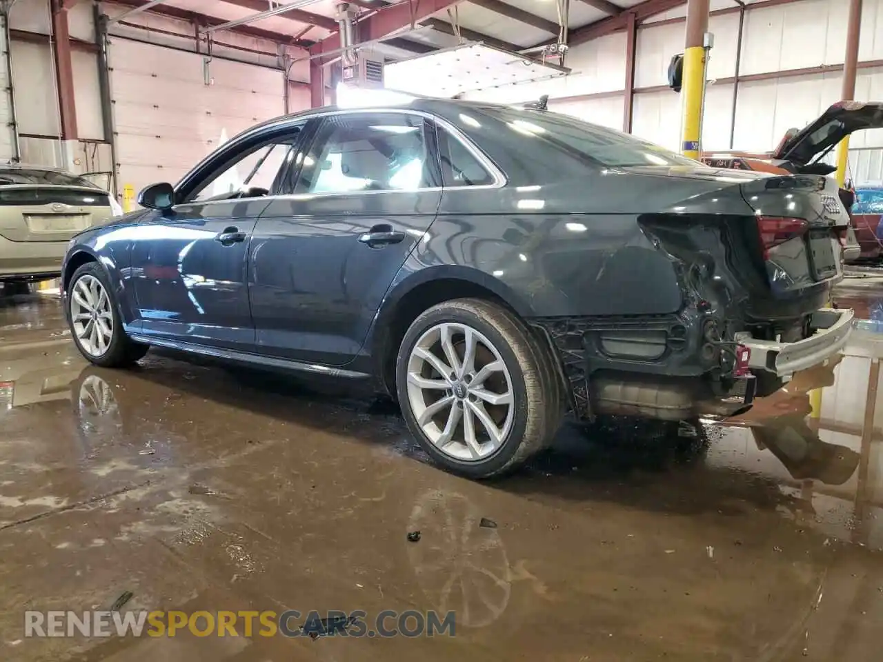 2 Photograph of a damaged car WAUENAF45KN002014 AUDI A4 2019