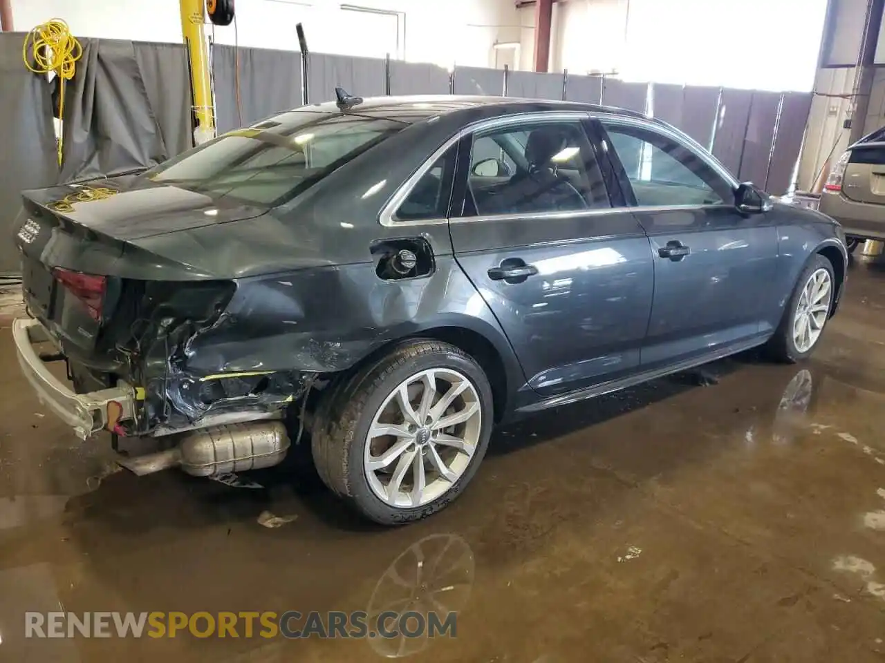 3 Photograph of a damaged car WAUENAF45KN002014 AUDI A4 2019