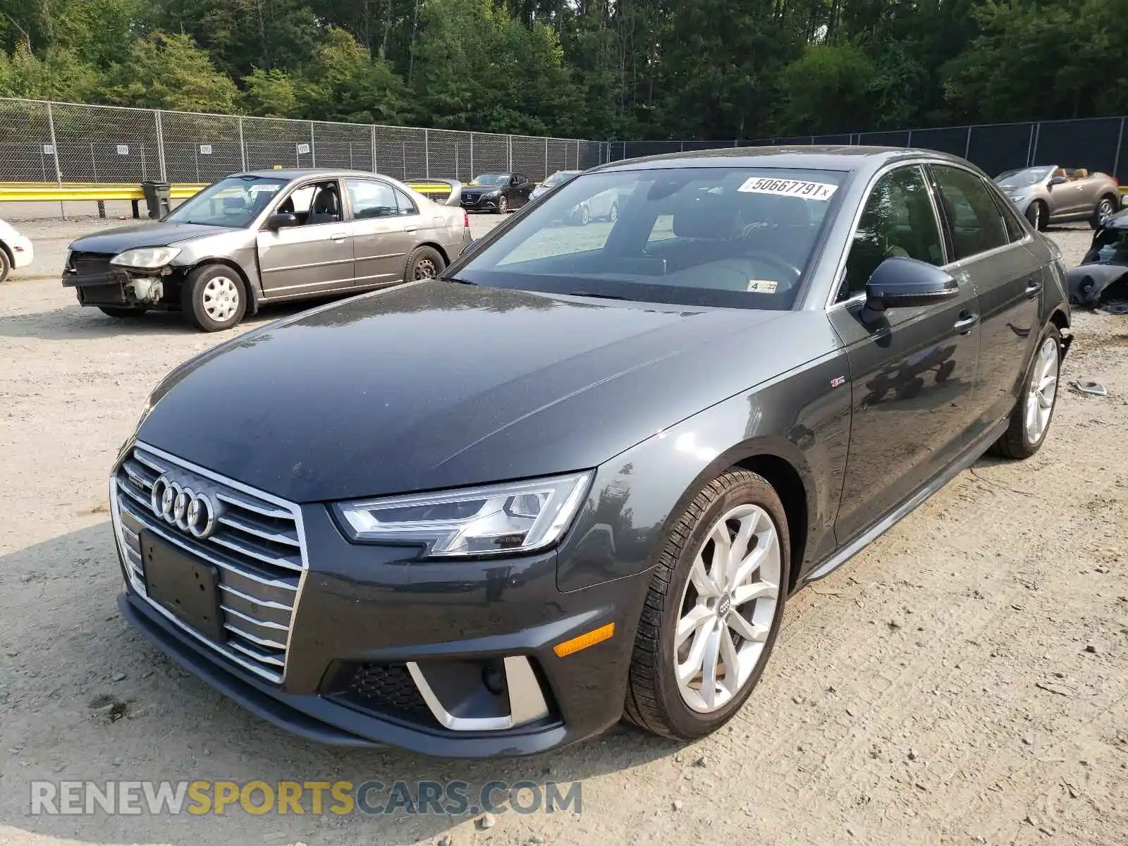 2 fotografías del automóvil dañado WAUENAF47KA020747 AUDI A4 2019