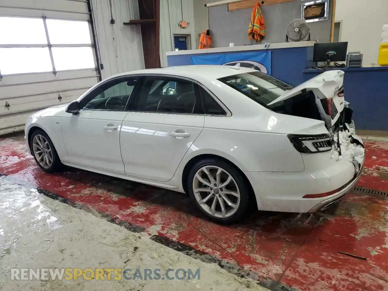 2 Photograph of a damaged car WAUENAF48KN005618 AUDI A4 2019