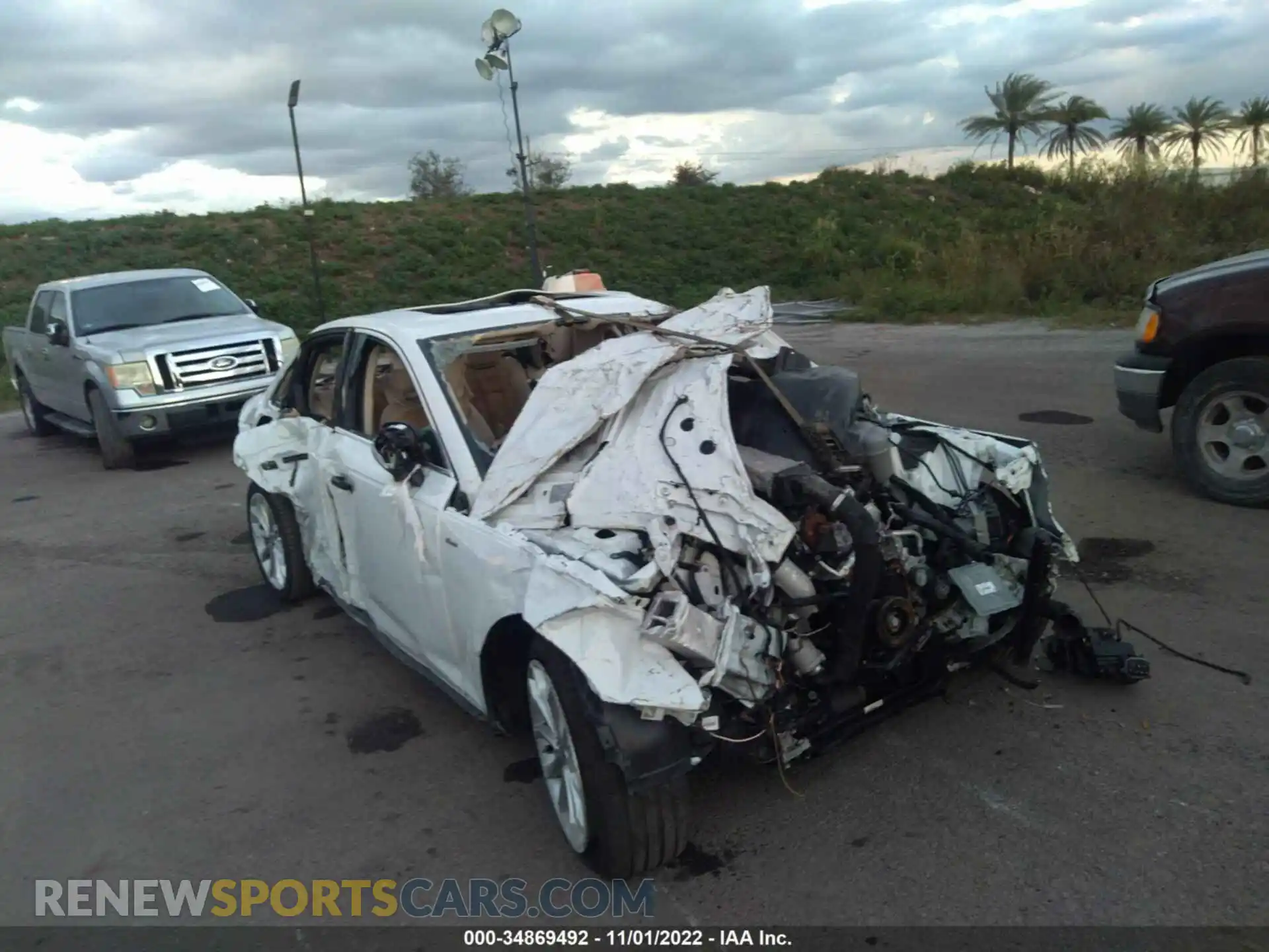 1 Photograph of a damaged car WAUENAF4XKA042905 AUDI A4 2019