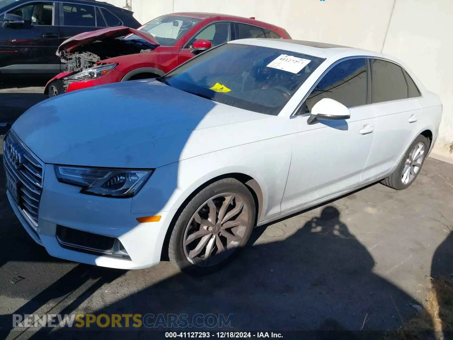 2 fotografías del automóvil dañado WAUGMAF46KN001398 AUDI A4 2019