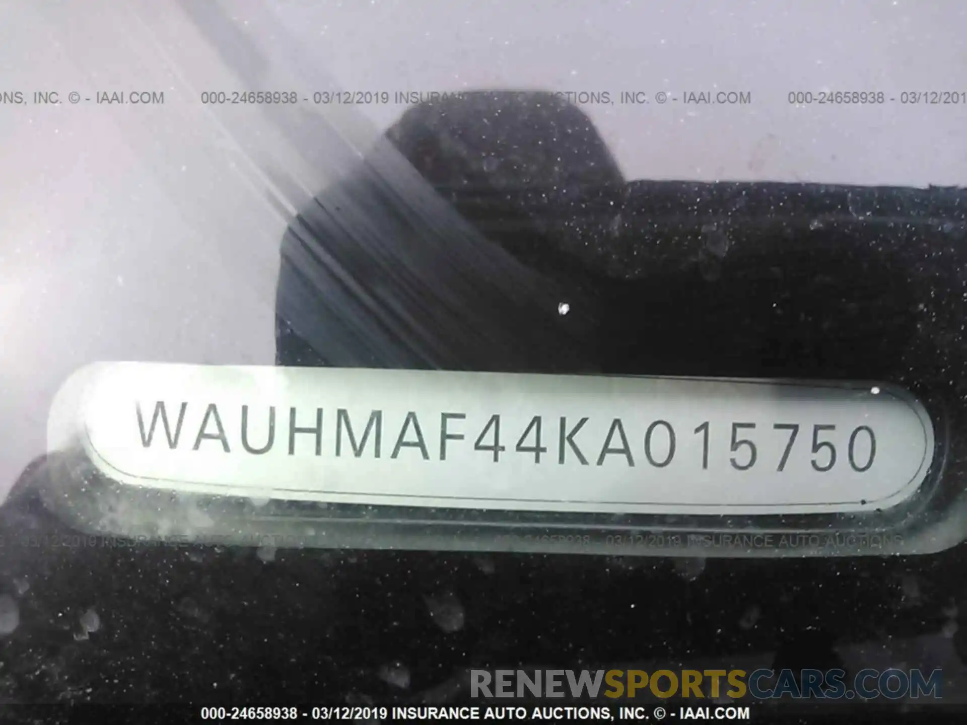 9 Photograph of a damaged car WAUHMAF44KA015750 AUDI A4 2019