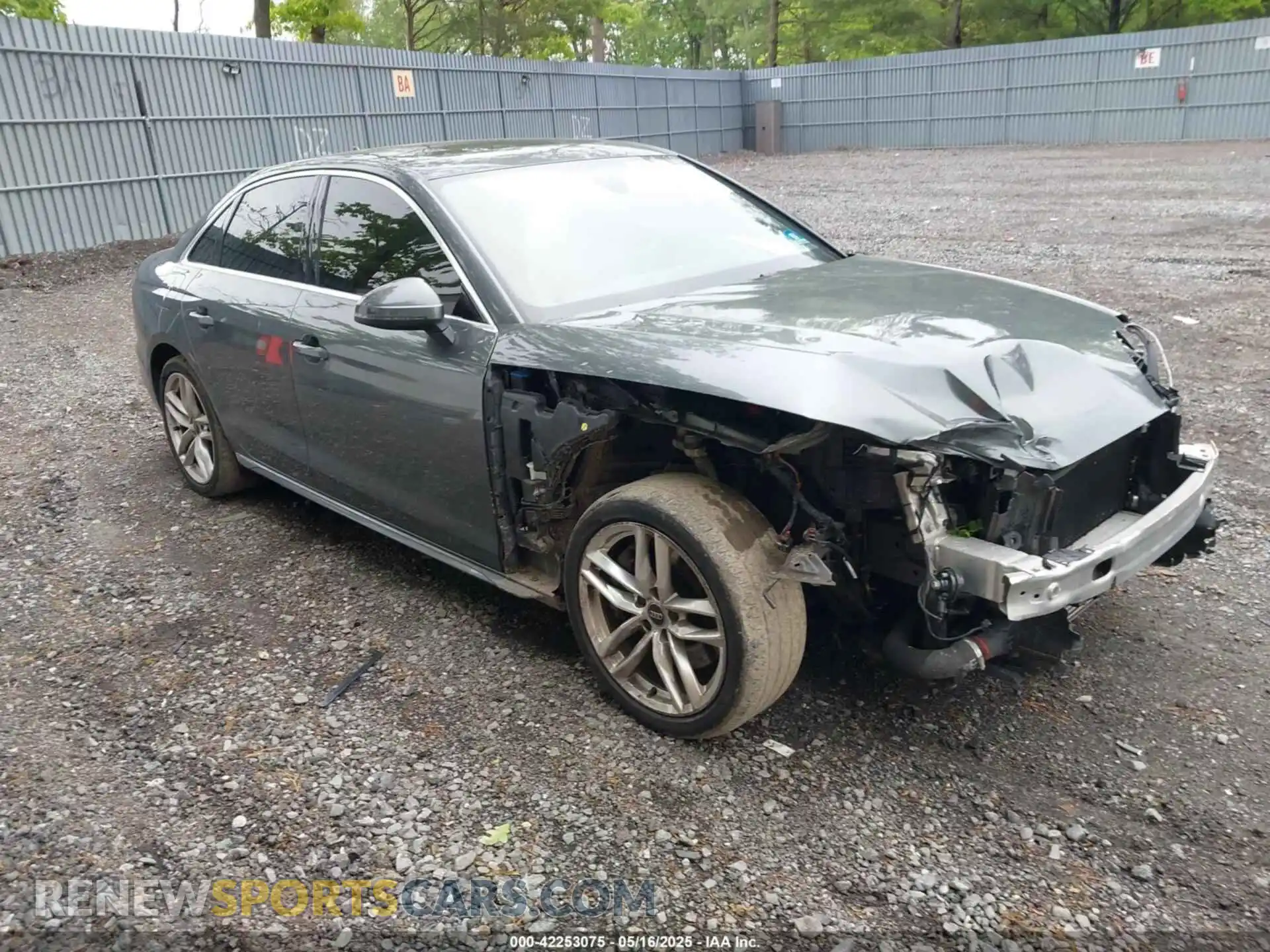 1 Фотография поврежденного автомобиля WAUENAF40LA039951 AUDI A4 2020