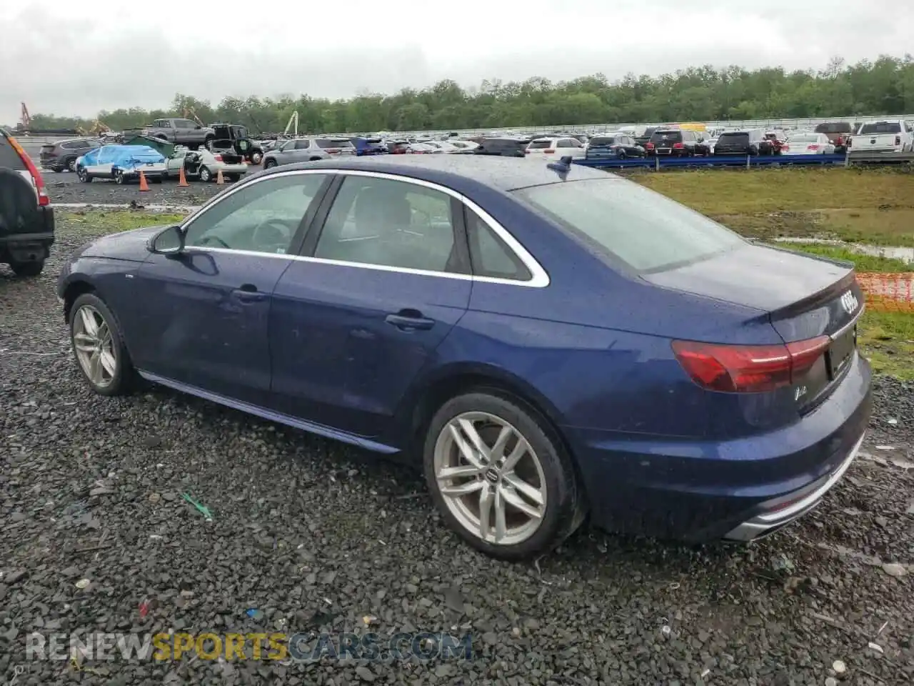 2 fotografías del automóvil dañado WAUENAF43LA068795 AUDI A4 2020