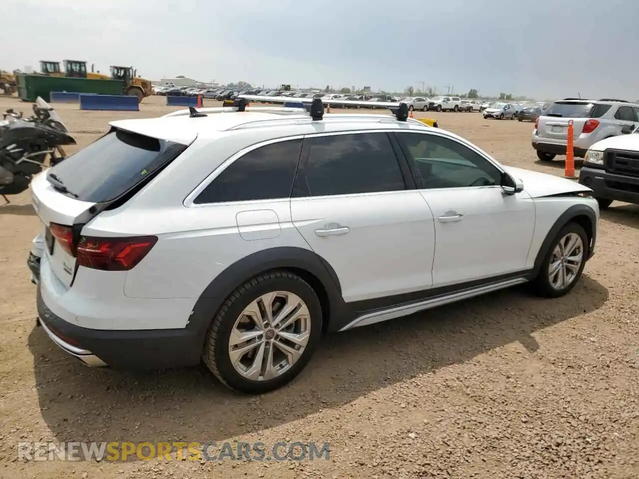 3 Photograph of a damaged car WA18AAF45MA004586 AUDI A4 2021
