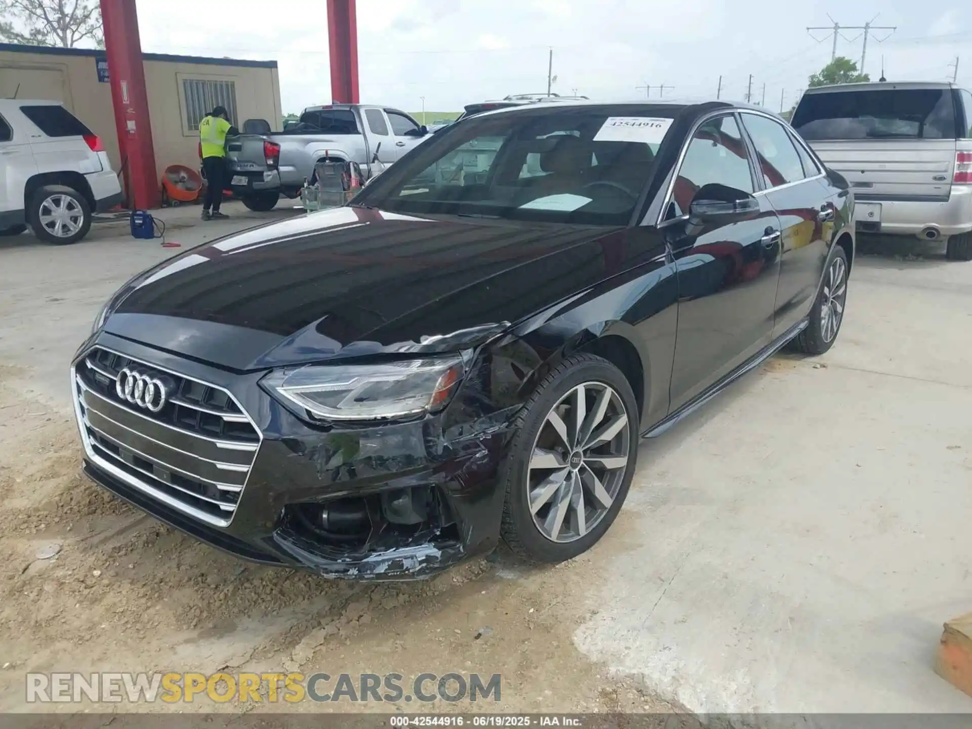 2 Фотография поврежденного автомобиля WAUABAF41MA051177 AUDI A4 2021