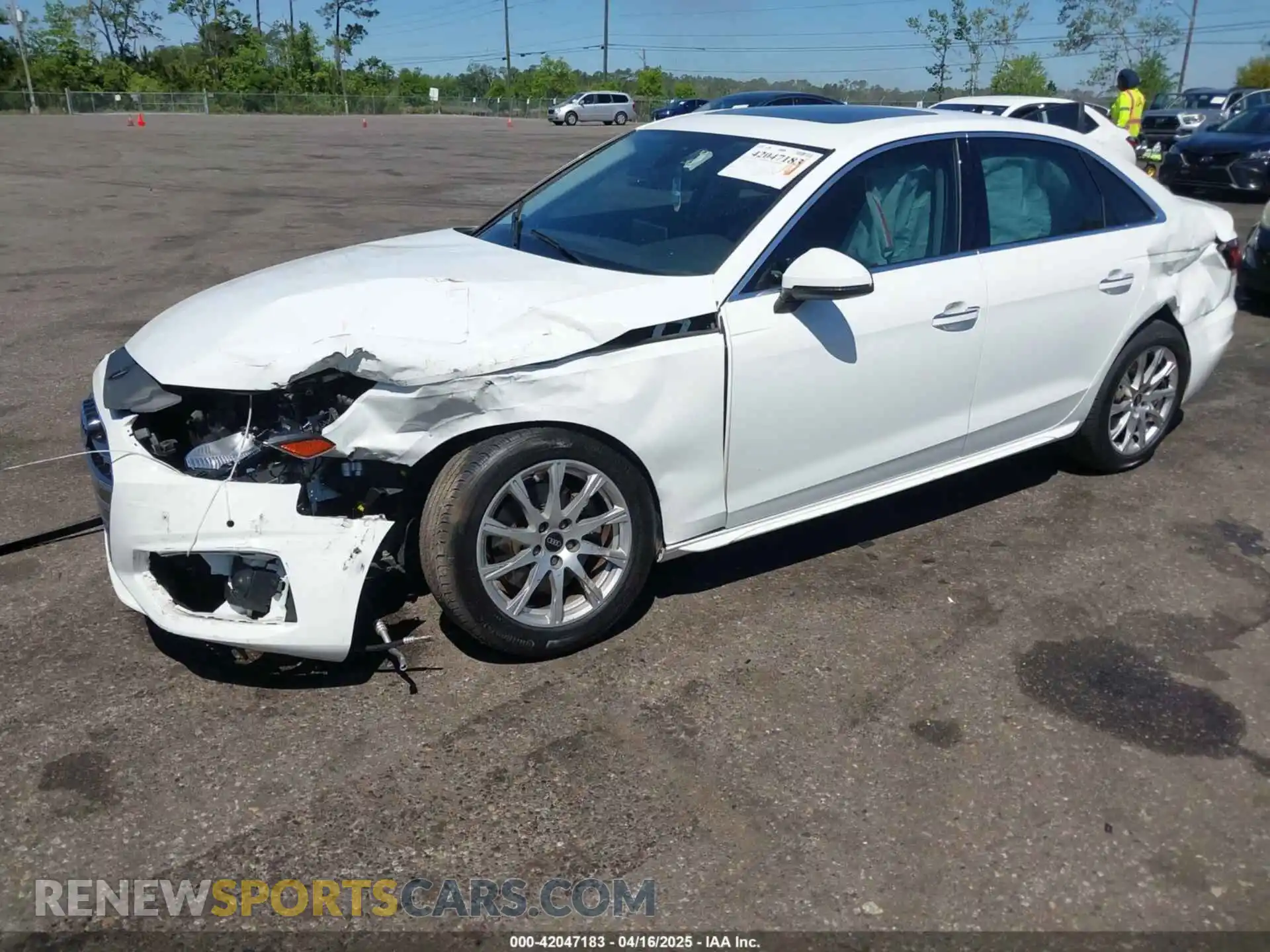 2 Фотография поврежденного автомобиля WAUABAF43MA054386 AUDI A4 2021