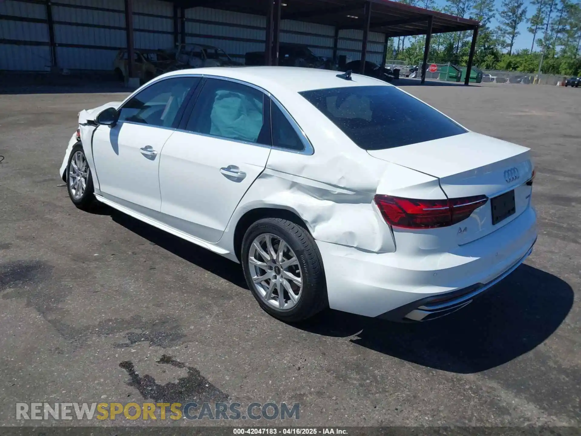 3 Фотография поврежденного автомобиля WAUABAF43MA054386 AUDI A4 2021