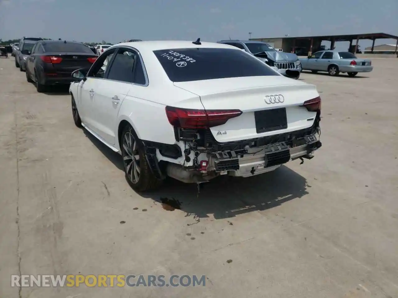 3 fotografías del automóvil dañado WAUABAF44MA028136 AUDI A4 2021