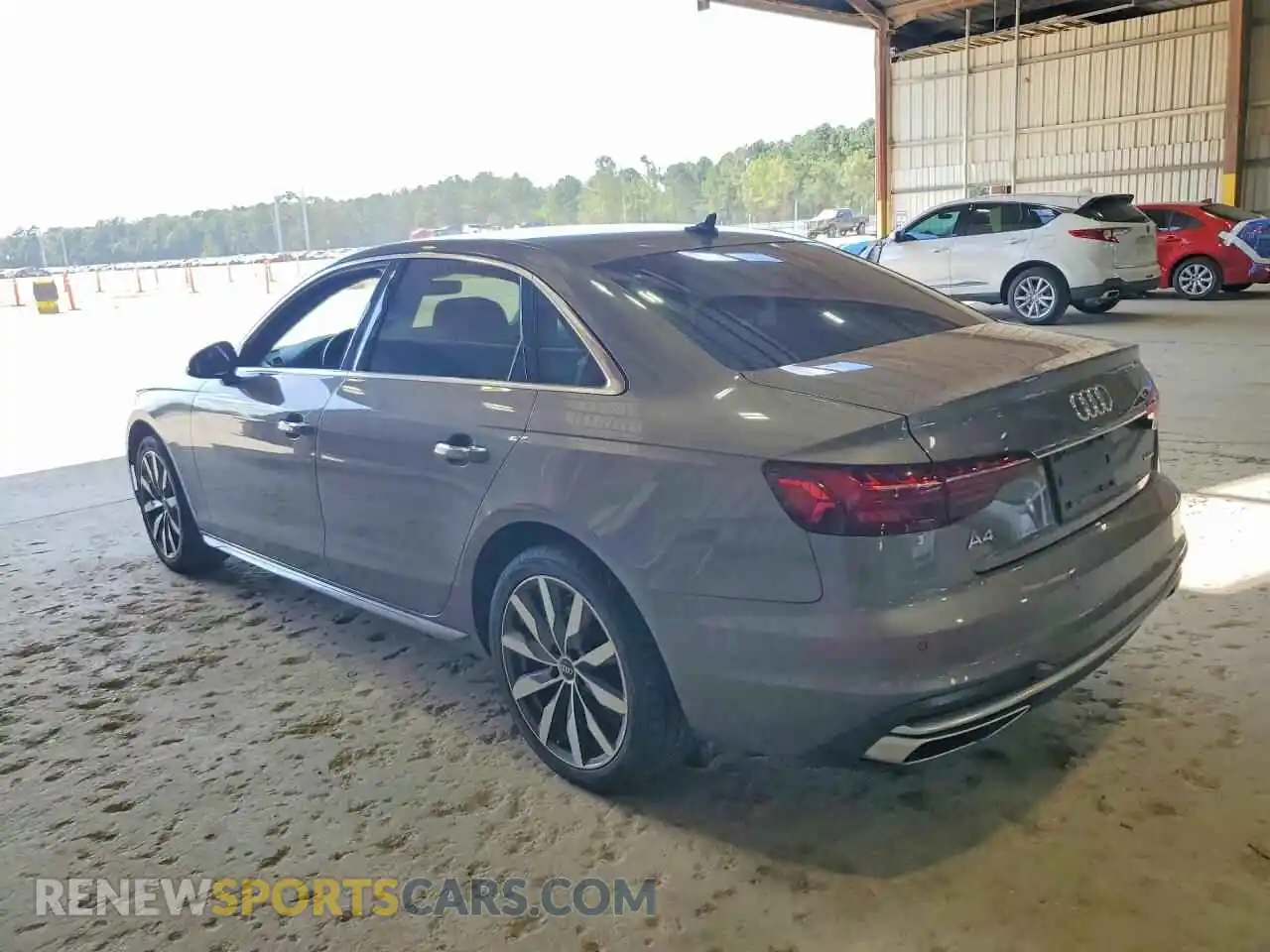 2 fotografías del automóvil dañado WAUABAF48MA051449 AUDI A4 2021