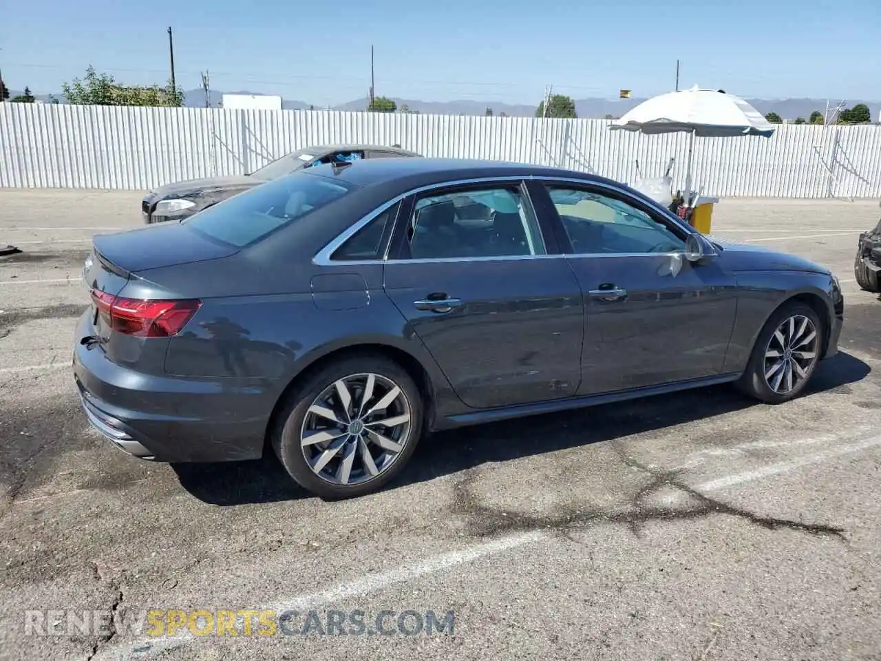 3 fotografías del automóvil dañado WAUBBAF46MA024982 AUDI A4 2021
