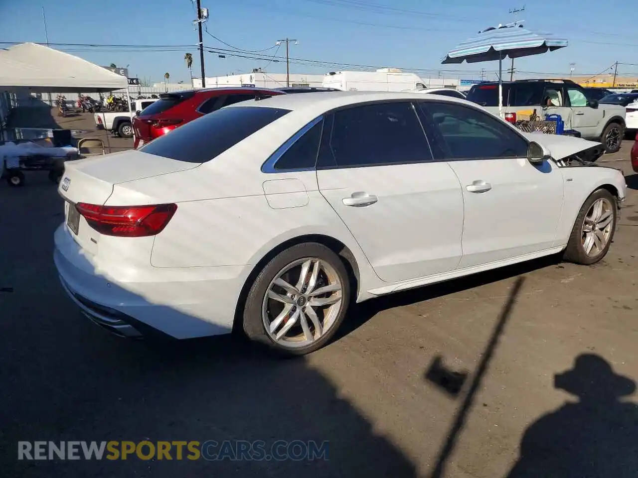 3 fotografías del automóvil dañado WAUDAAF42MN007780 AUDI A4 2021