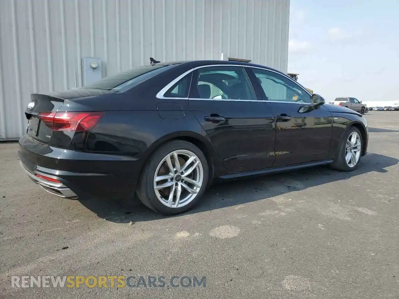 3 Фотография поврежденного автомобиля WAUDAAF43MA043839 AUDI A4 2021