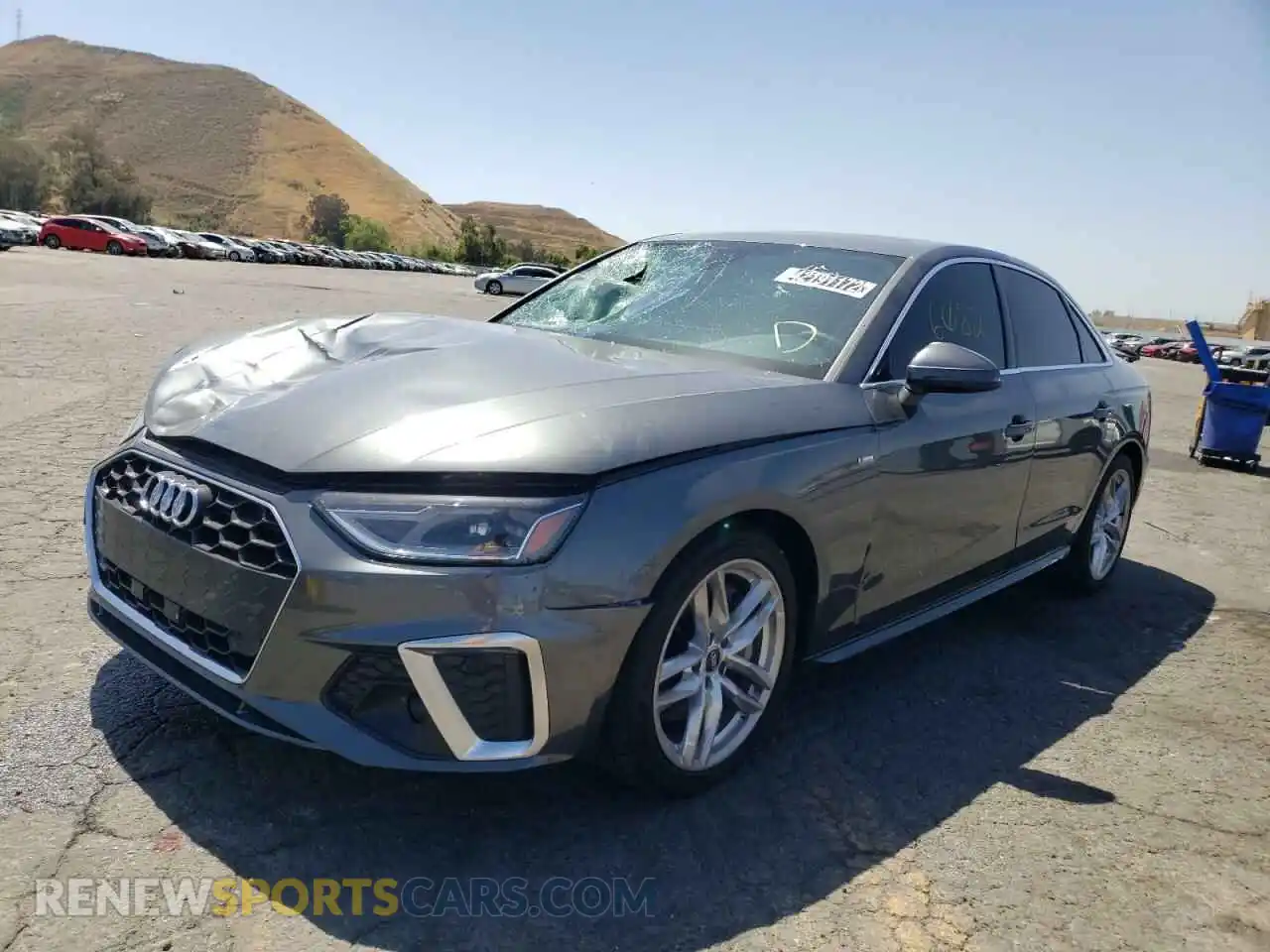 2 fotografías del automóvil dañado WAUDAAF46MN001822 AUDI A4 2021