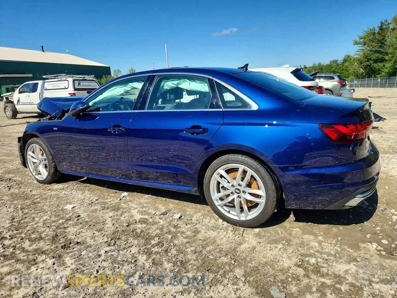 2 fotografías del automóvil dañado WAUEAAF40MA039560 AUDI A4 2021