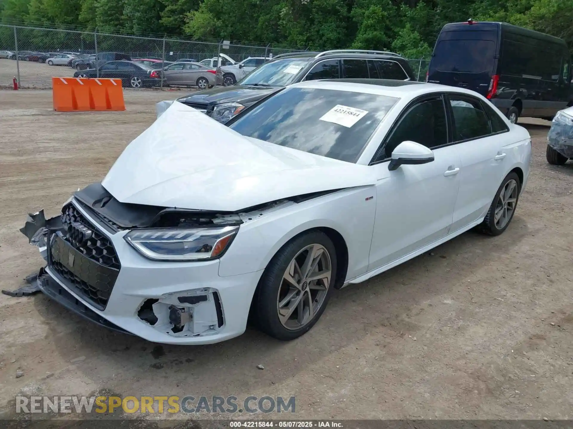 2 Photograph of a damaged car WAUEAAF41MN007919 AUDI A4 2021