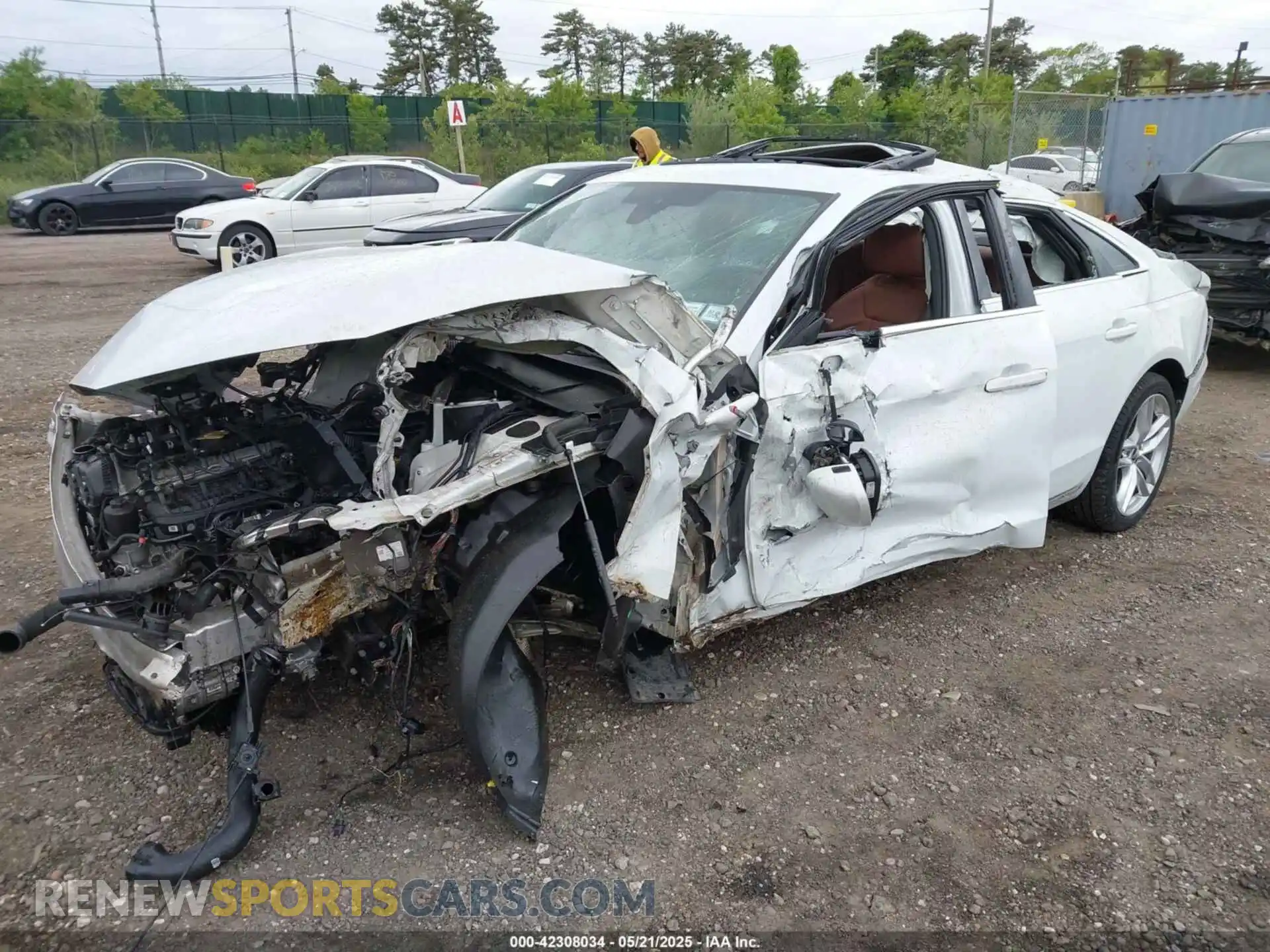 2 Photograph of a damaged car WAUEAAF42MA086122 AUDI A4 2021