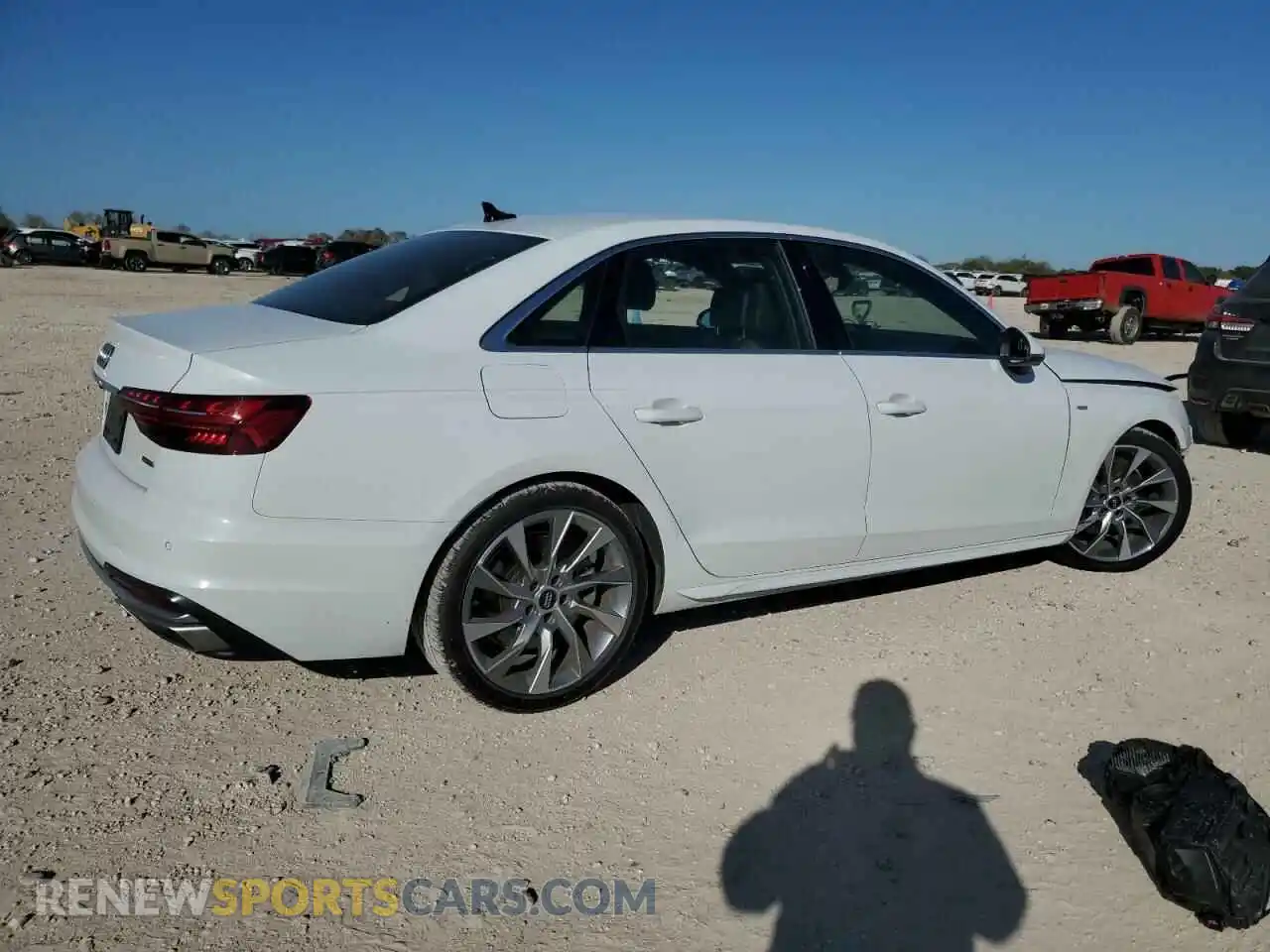 3 Photograph of a damaged car WAUEAAF46MN003753 AUDI A4 2021