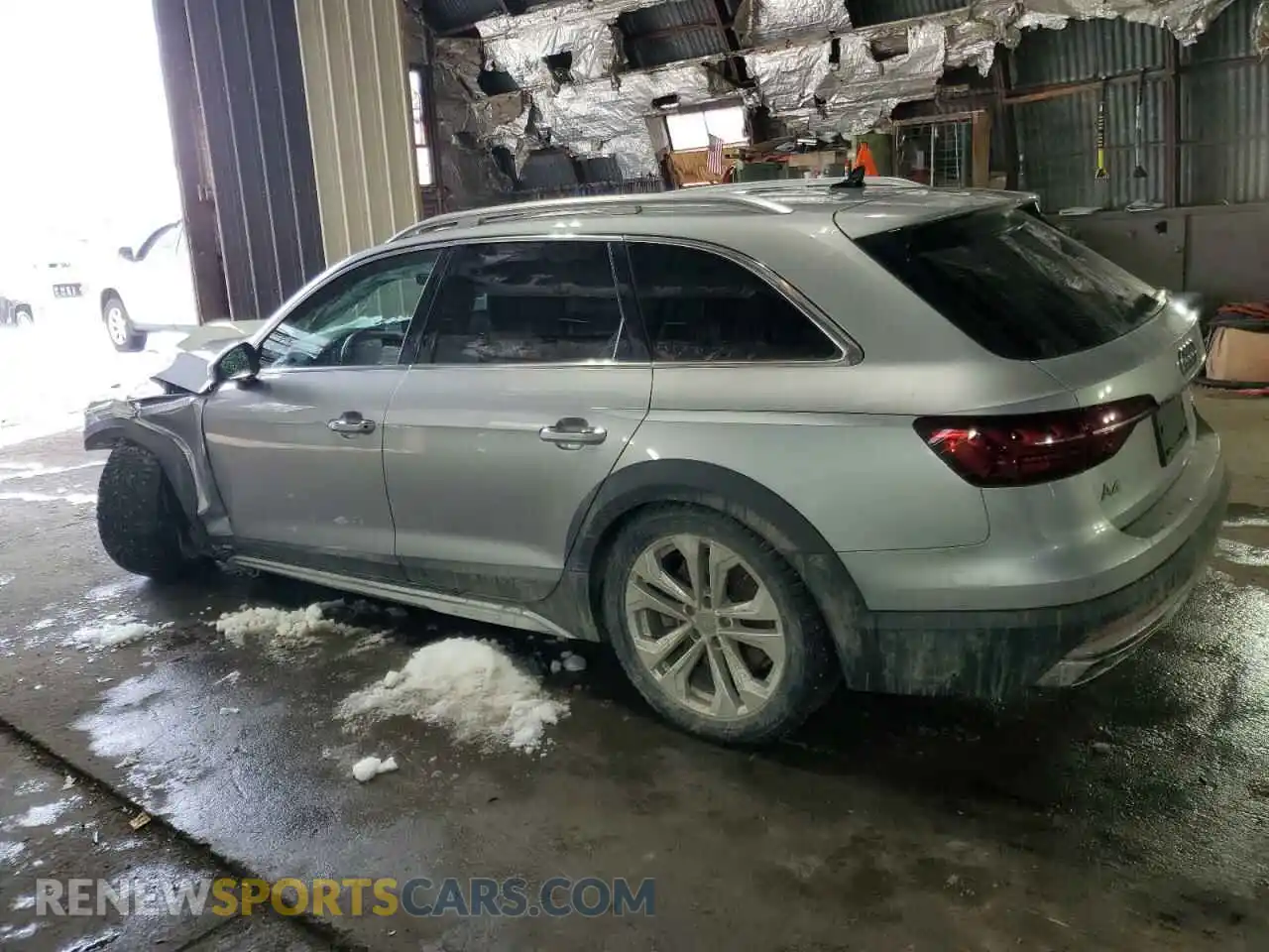 2 Photograph of a damaged car WA18AAF47NA020998 AUDI A4 2022