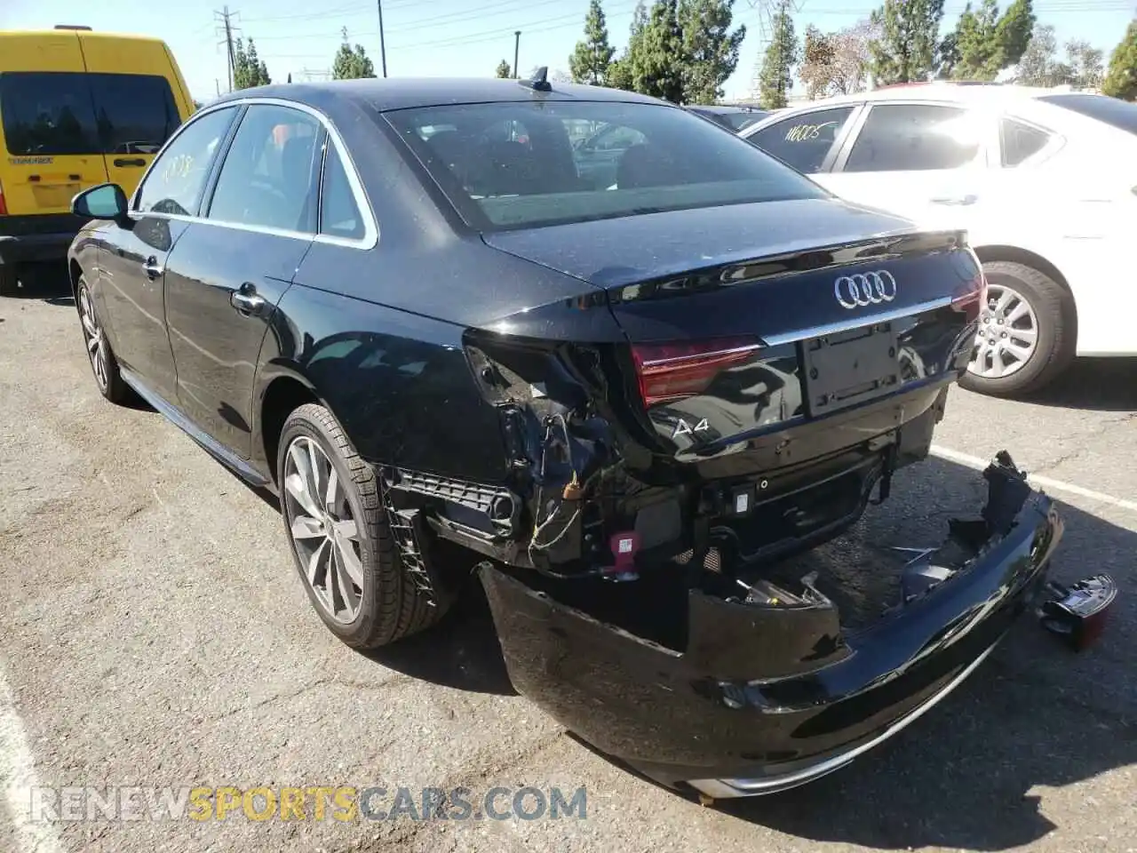 3 fotografías del automóvil dañado WAUABAF47NN003399 AUDI A4 2022