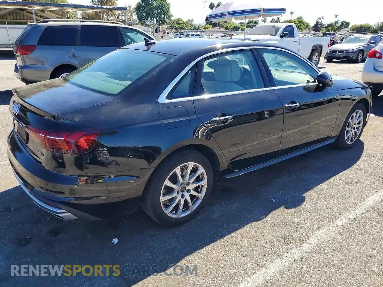 3 fotografías del automóvil dañado WAUABAF49NA004576 AUDI A4 2022