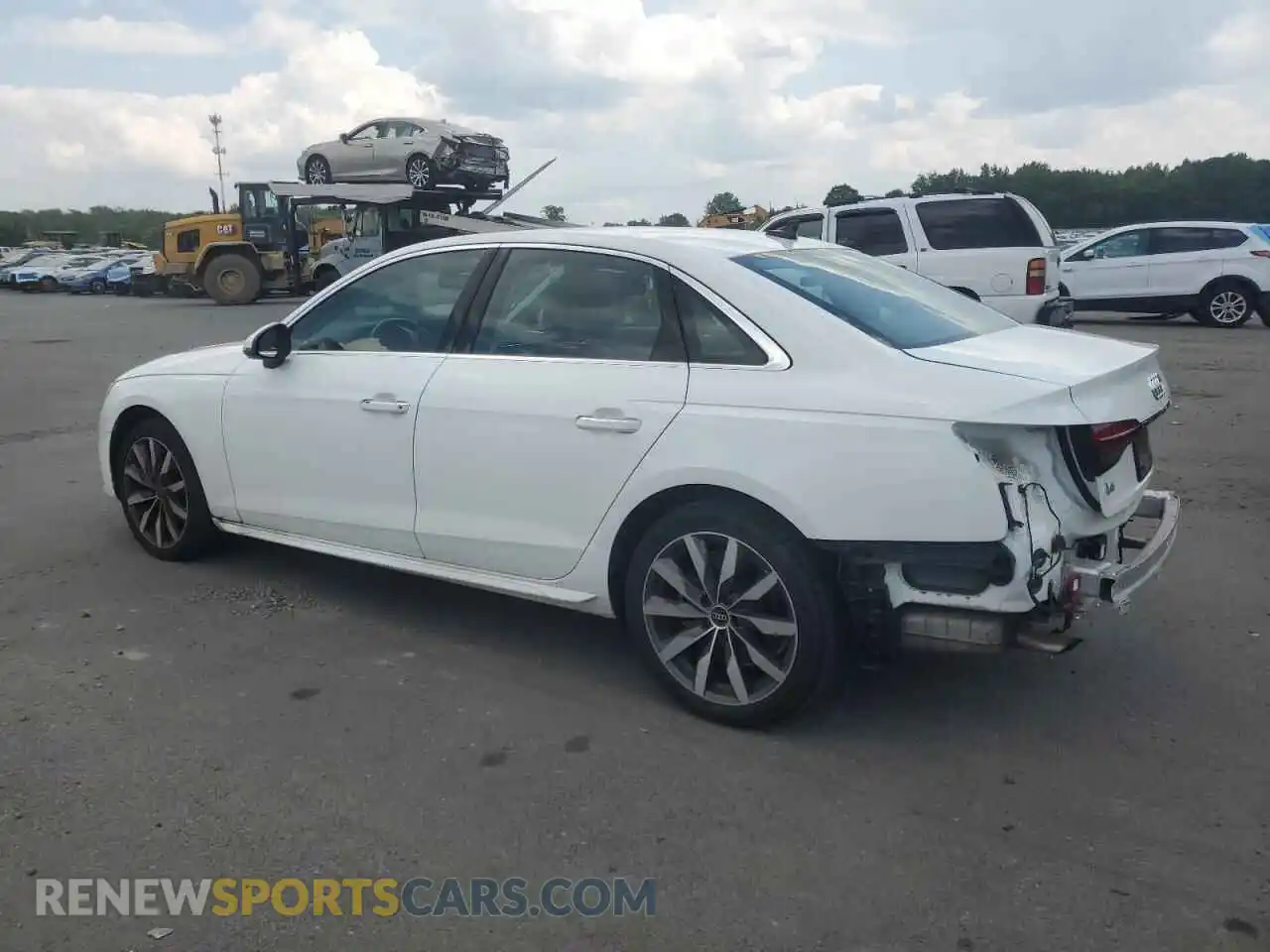2 fotografías del automóvil dañado WAUBBAF4XNN009461 AUDI A4 2022