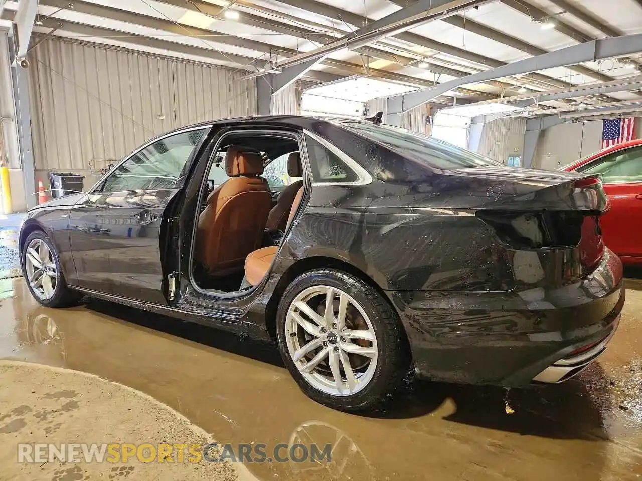 2 fotografías del automóvil dañado WAUEAAF41NN004276 AUDI A4 2022