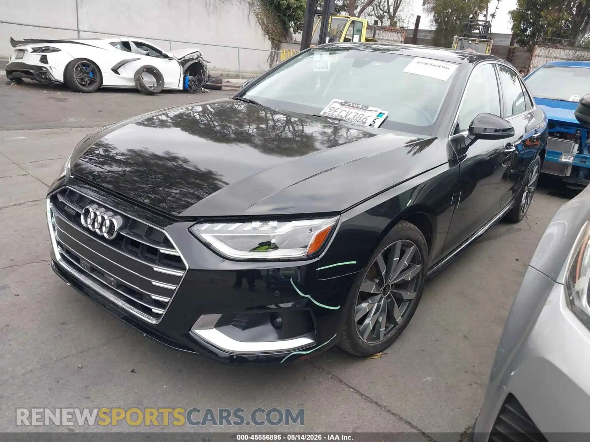 2 fotografías del automóvil dañado WAUABAF49PA019856 AUDI A4 2023