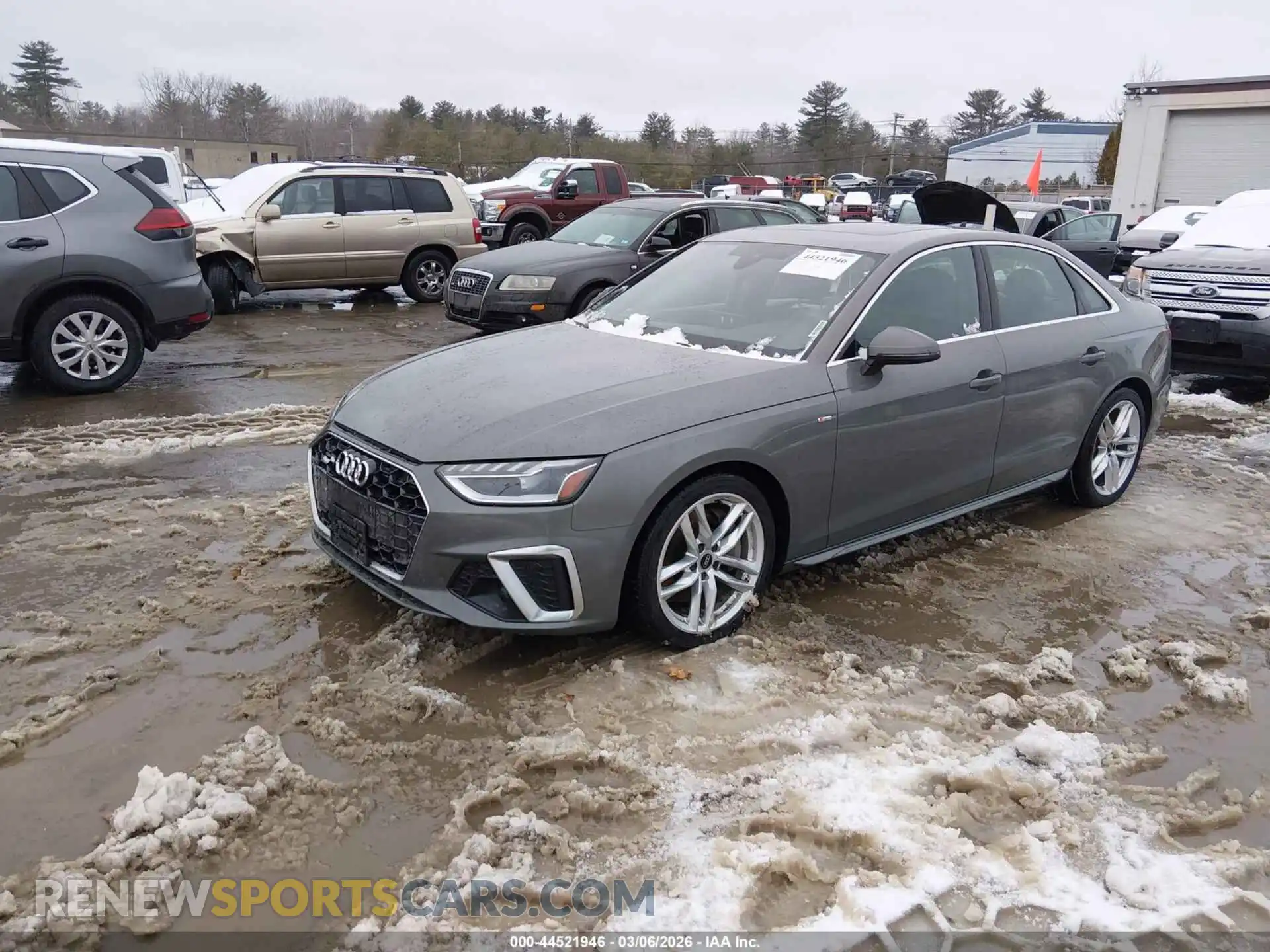 2 fotografías del automóvil dañado WAUDAAF4XPN003240 AUDI A4 2023