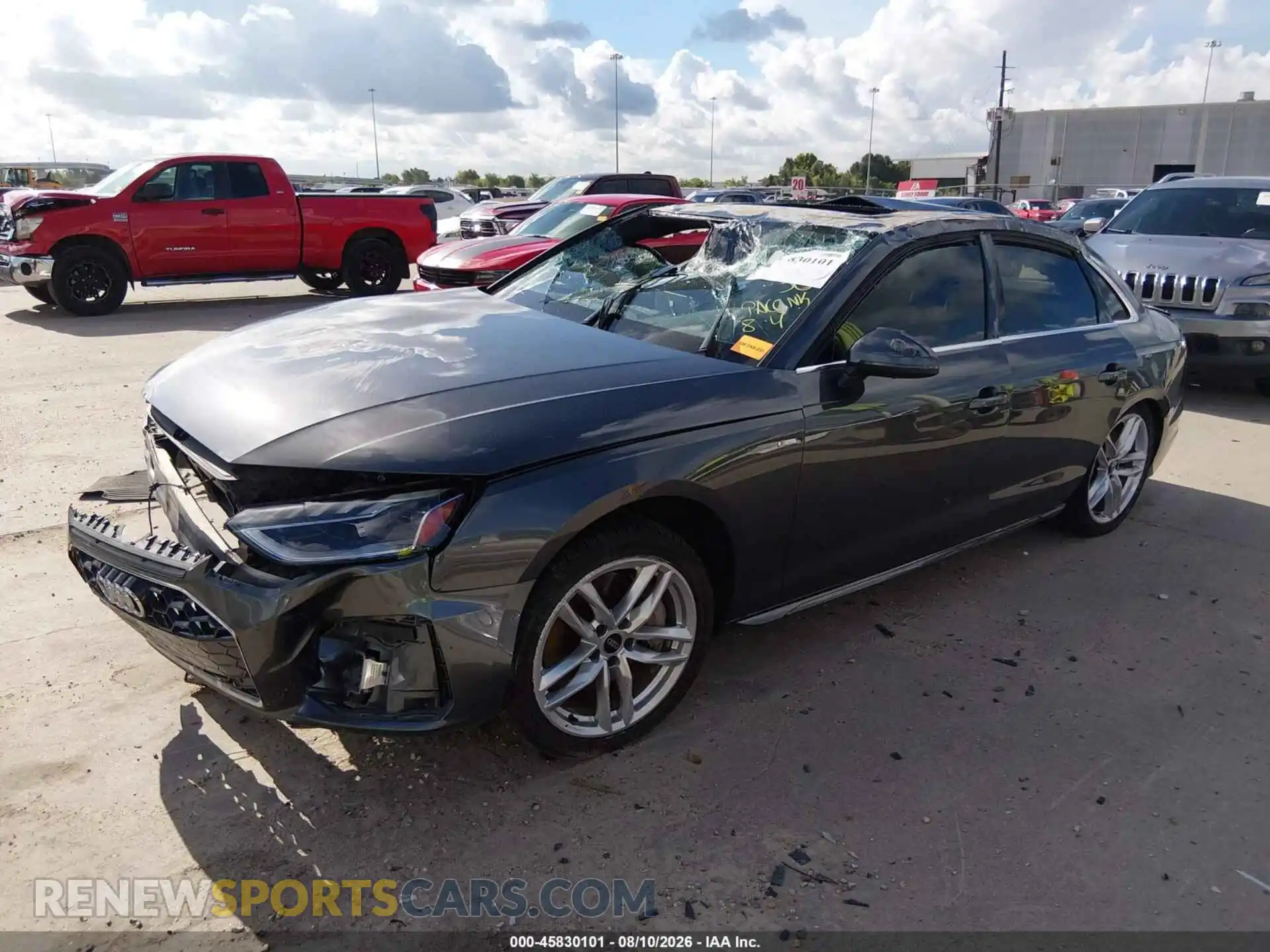 2 fotografías del automóvil dañado WAUEAAF40PN014543 AUDI A4 2023