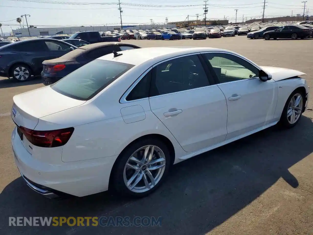 3 fotografías del automóvil dañado WAUEAAF41PN002076 AUDI A4 2023