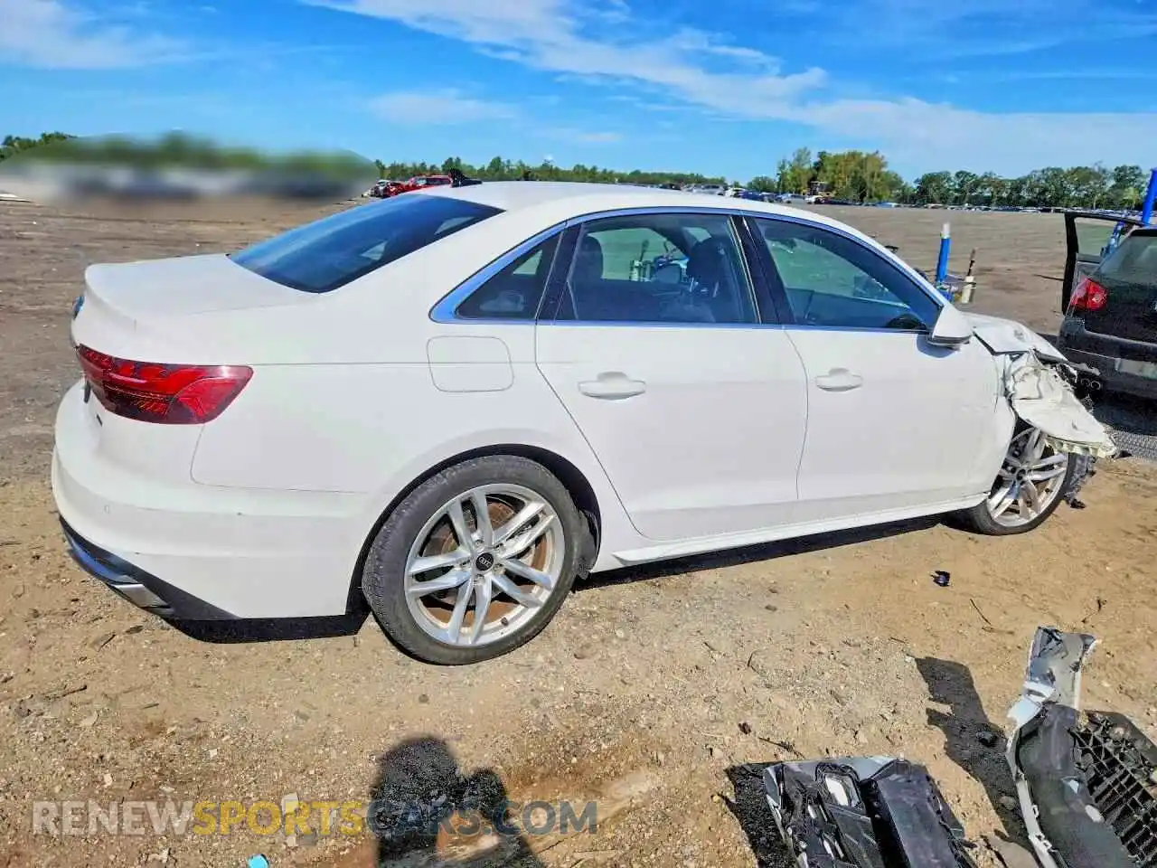 3 fotografías del automóvil dañado WAUEAAF45PN011752 AUDI A4 2023