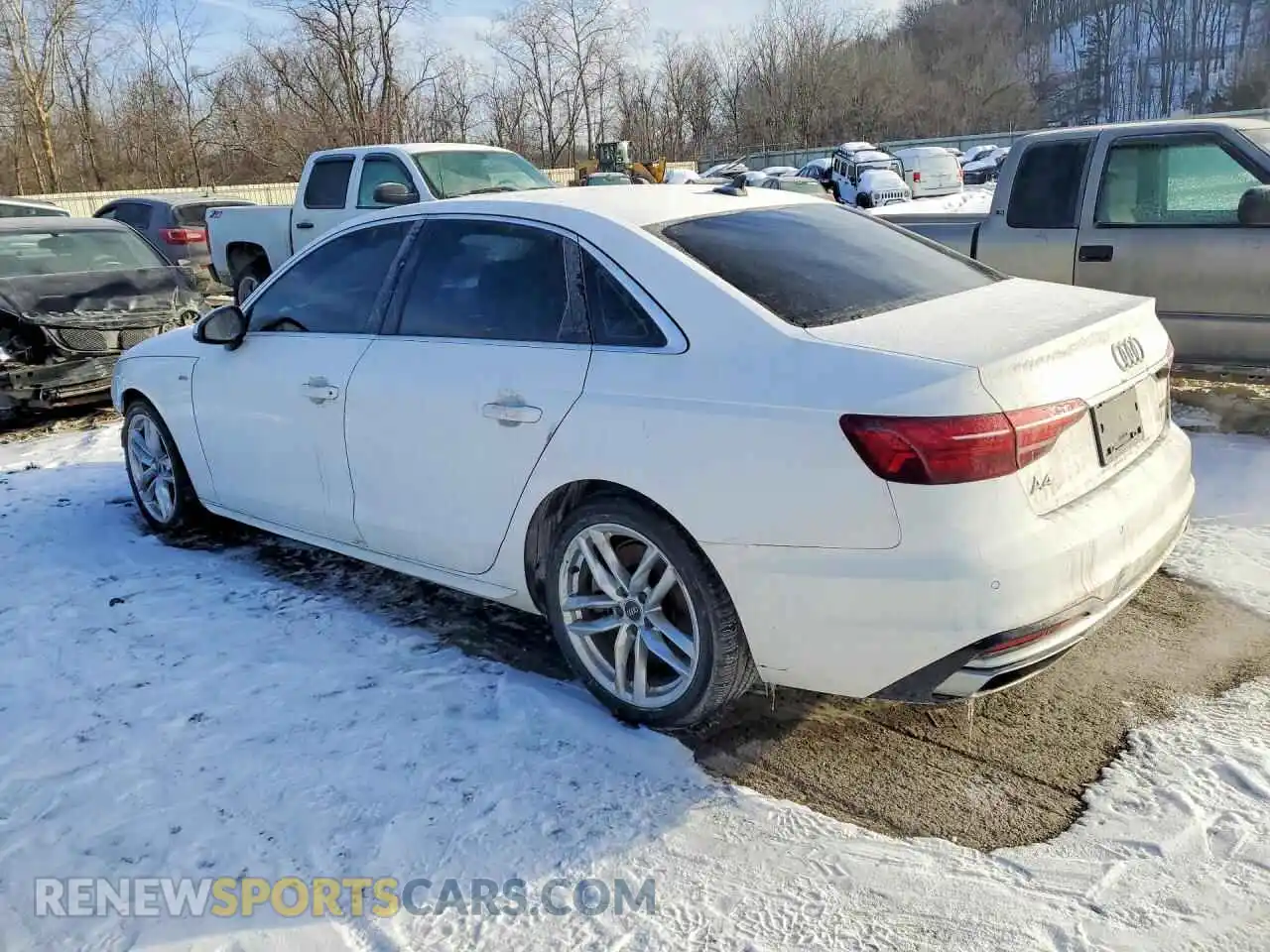 2 fotografías del automóvil dañado WAUEAAF49PN010409 AUDI A4 2023