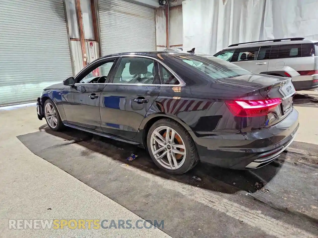 2 Фотография поврежденного автомобиля WAUEAAF45RN013178 AUDI A4 2024
