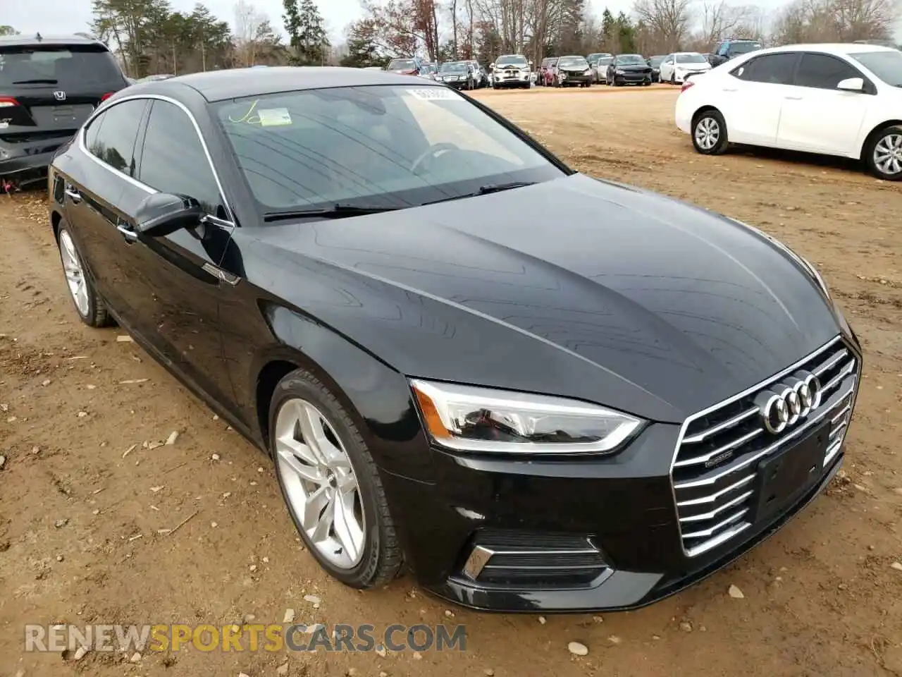 1 Фотография поврежденного автомобиля WAUANCF55KA022774 AUDI A5 2019