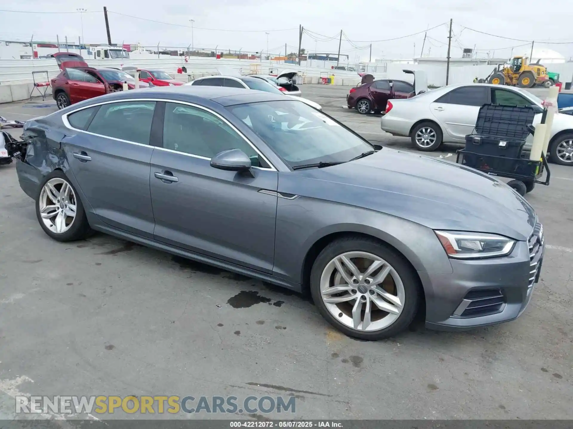 1 Photograph of a damaged car WAUANCF58KA084492 AUDI A5 2019