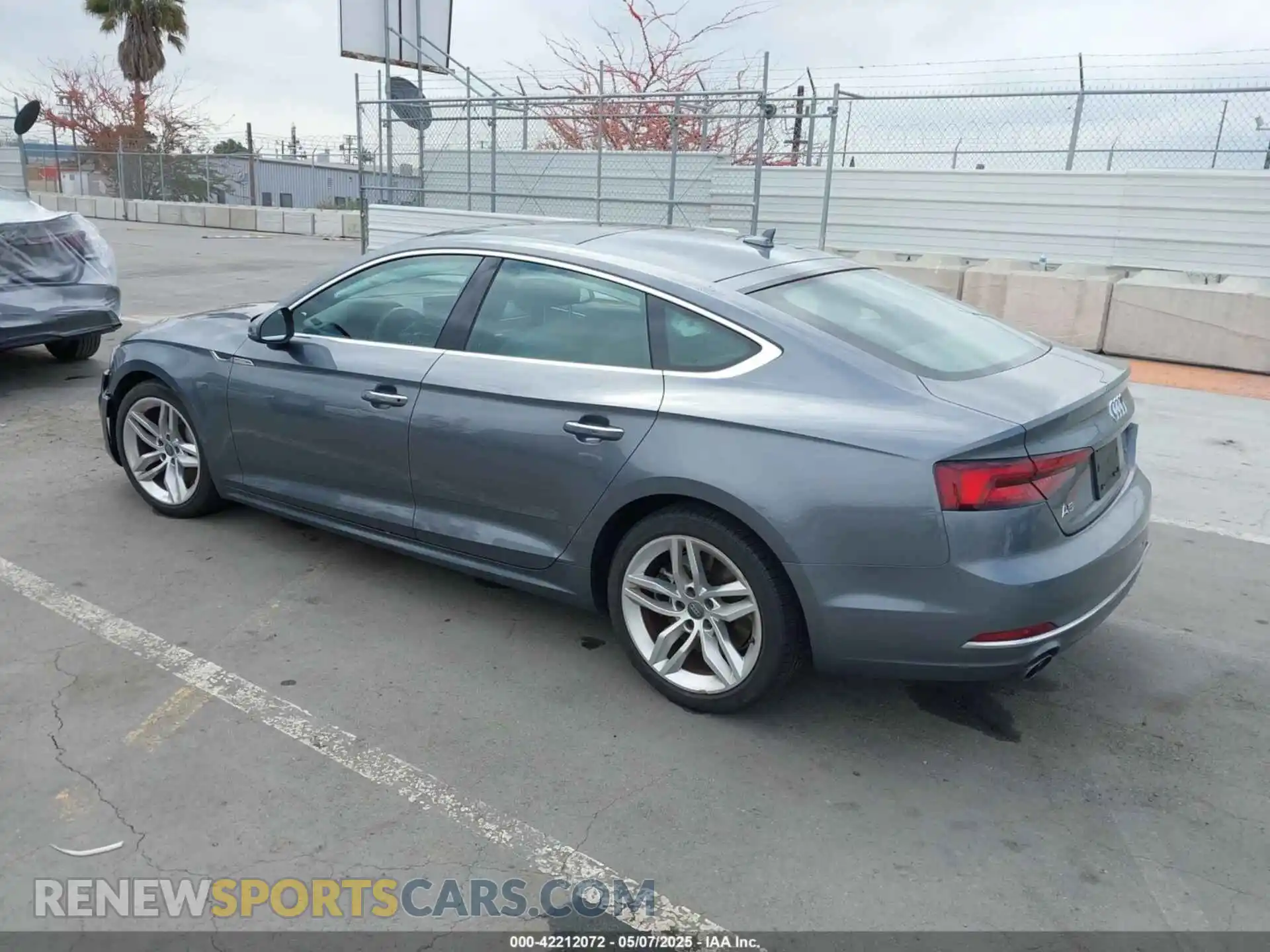 3 Photograph of a damaged car WAUANCF58KA084492 AUDI A5 2019