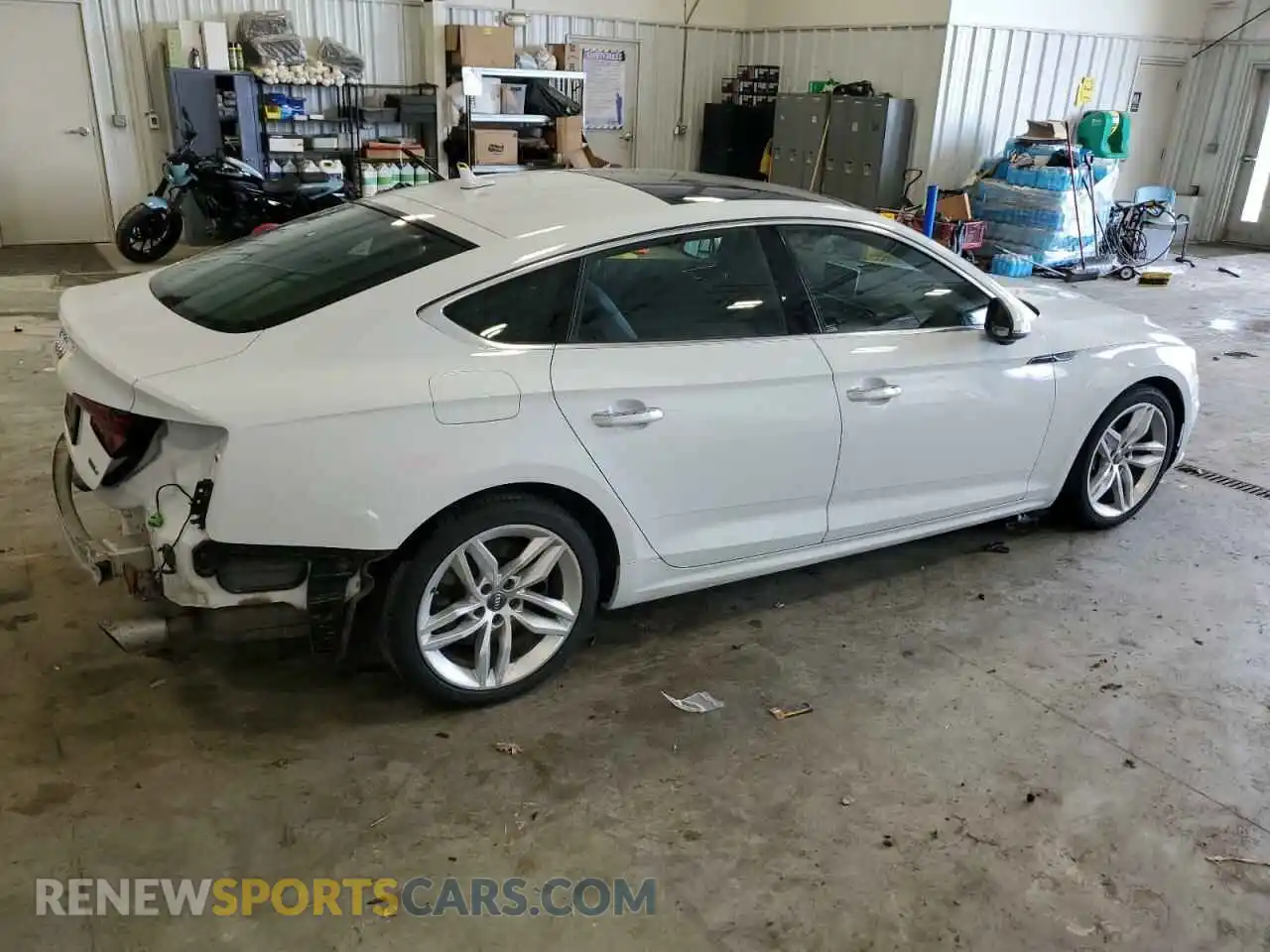 3 Photograph of a damaged car WAUBNCF5XKA030616 AUDI A5 2019