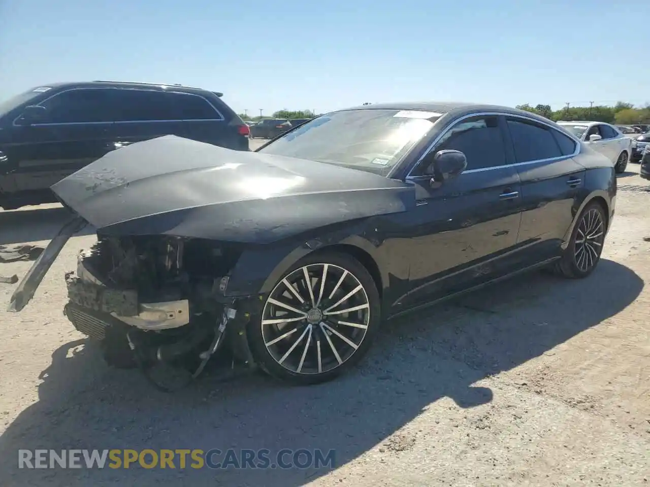1 Фотография поврежденного автомобиля WAUCNCF53KA007800 AUDI A5 2019