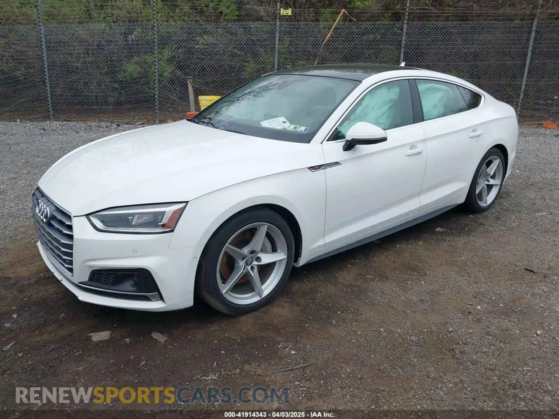 2 Photograph of a damaged car WAUFNCF51KA046530 AUDI A5 2019