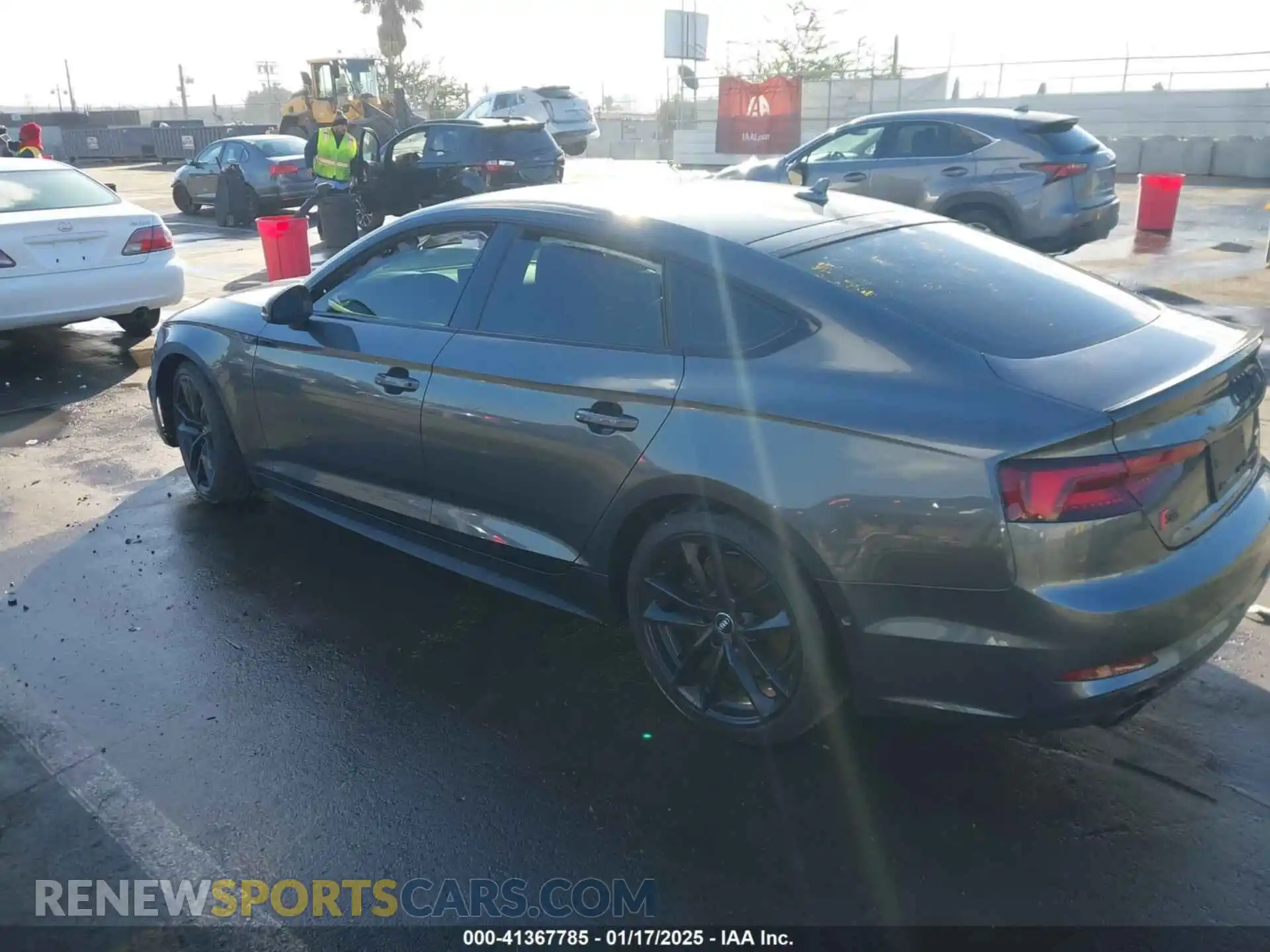 3 Фотография поврежденного автомобиля WAUFNCF57KA077829 AUDI A5 2019