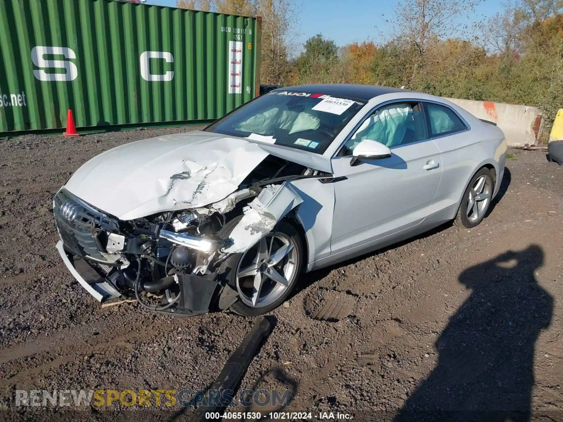 2 Фотография поврежденного автомобиля WAUSNAF52KA016374 AUDI A5 2019