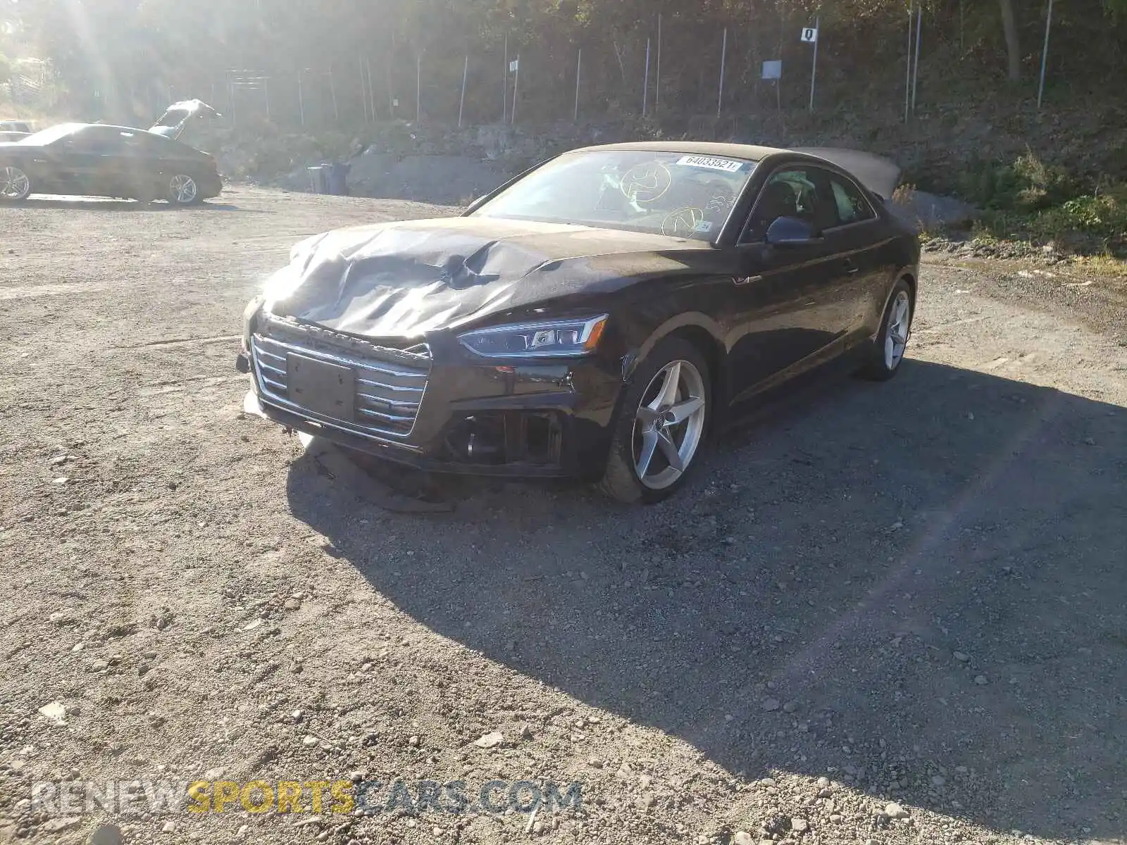2 fotografías del automóvil dañado WAUSNAF56KA059468 AUDI A5 2019