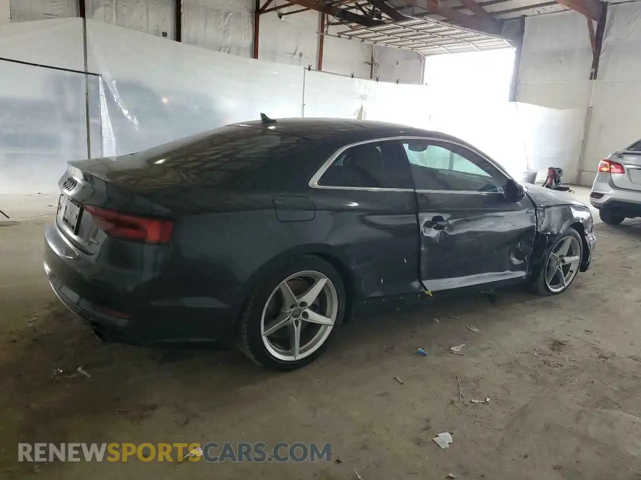 3 Фотография поврежденного автомобиля WAUTNAF54KA008183 AUDI A5 2019